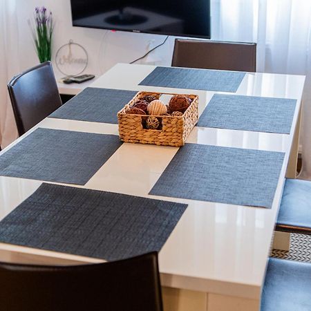 Flexible Selfcheckins 97 - Zagreb - Garden - Parking- Loggia - 2 Bedrooms Εξωτερικό φωτογραφία