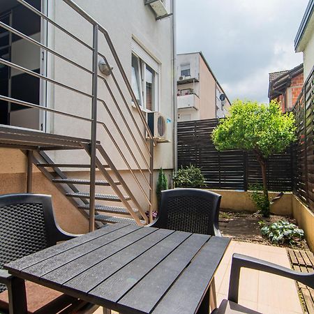 Flexible Selfcheckins 97 - Zagreb - Garden - Parking- Loggia - 2 Bedrooms Εξωτερικό φωτογραφία