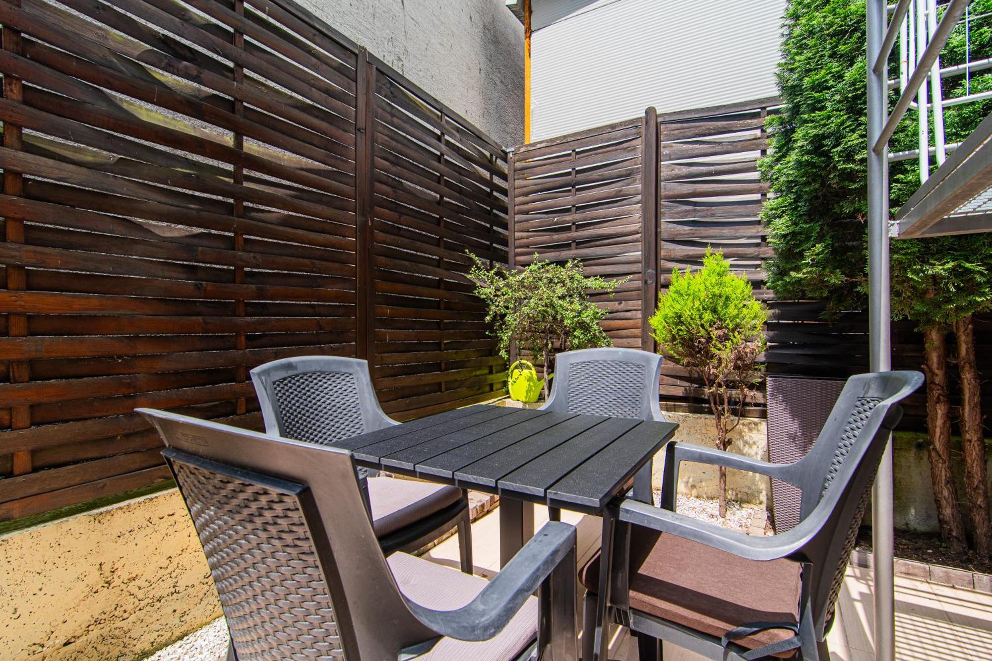 Flexible Selfcheckins 97 - Zagreb - Garden - Parking- Loggia - 2 Bedrooms Εξωτερικό φωτογραφία